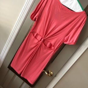 Michael stars dress with cut out back detail🌺